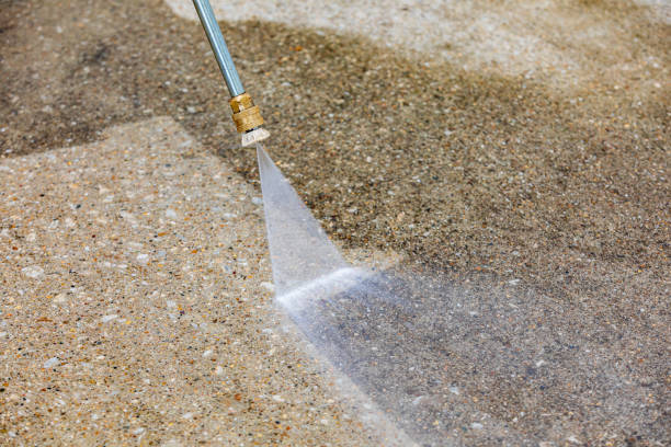 Best Pool Deck Cleaning  in Putnam Lake, NY
